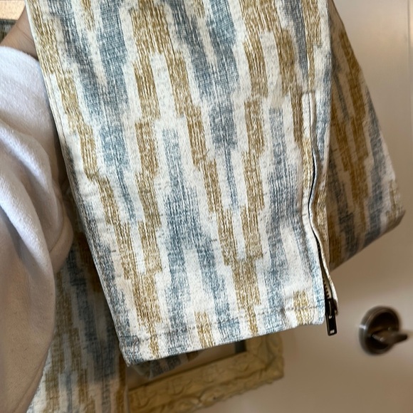 FREE PEOPLE | Ivory Ikat Cropped Skinny Jeans with Zipper Bottoms - Picture 6 of 11